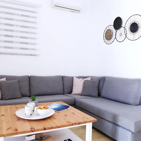 Semesterbostad Whitelist Lux In