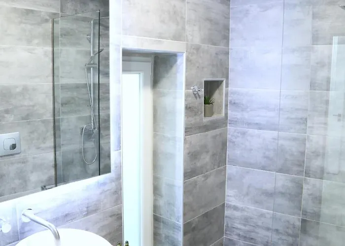 Semesterbostad Whitelist Lux In